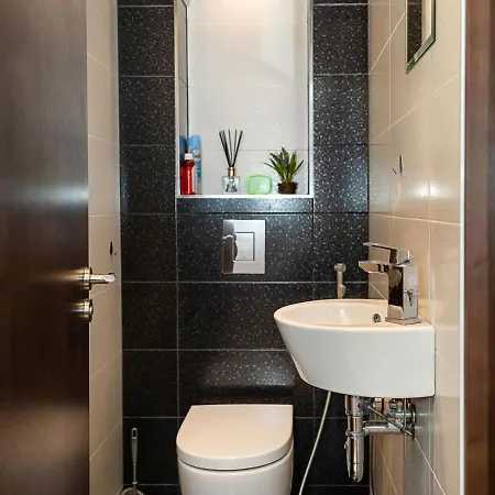 דירה Spacious 2br Steps From Center By Flat Manаger